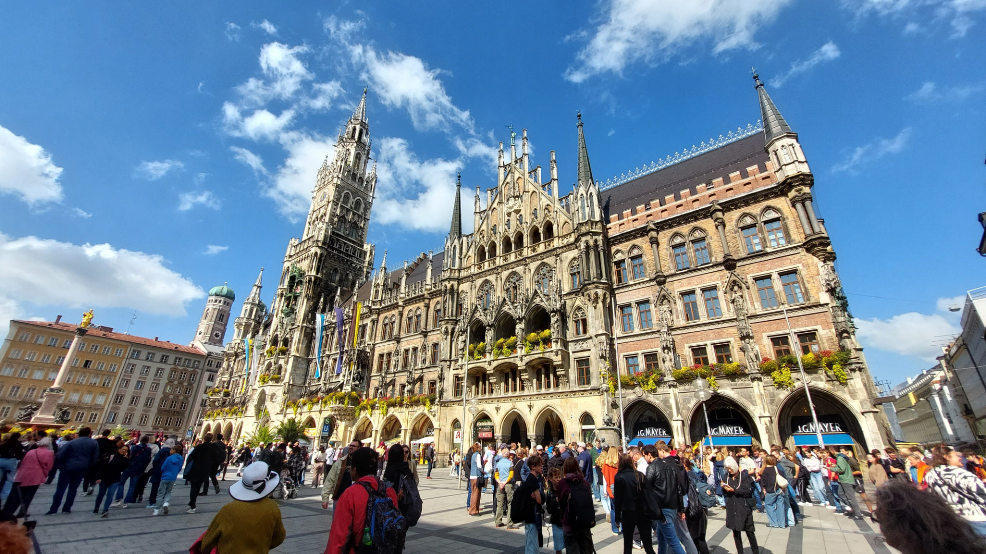 Marienplatz in Munich with the Glockenspiel and the New Town Hall in the background